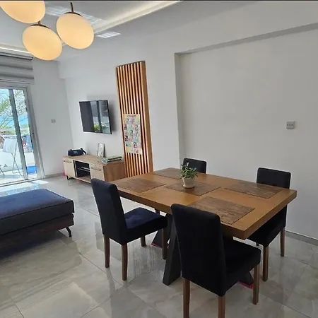 Sea Breeze 3 Bed Frontline Flat Limassol